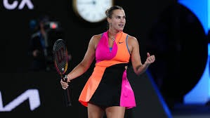 周五上午10点的公告跳出屏幕时，风已经在街角酝酿了三天。